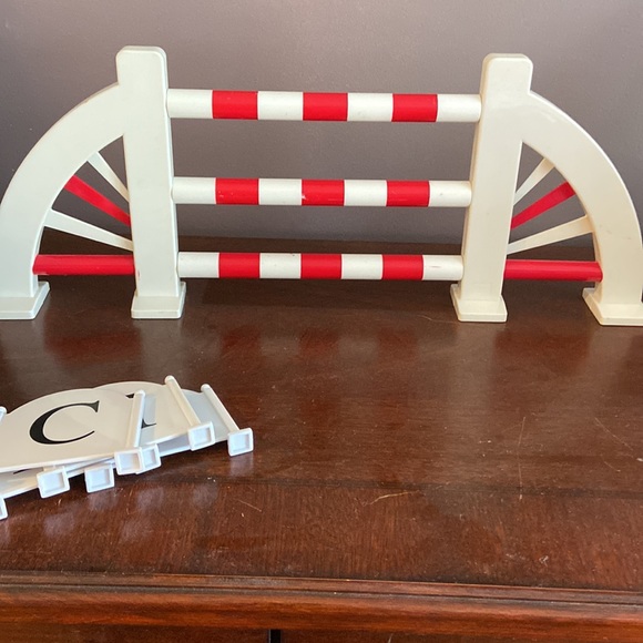 Toy Horse Jumping Fence - Picture 2 of 2